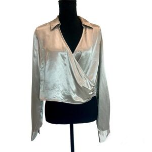 Rachel Zoe gray satin effect long sleeve collared wrap blouse Sz L NWT